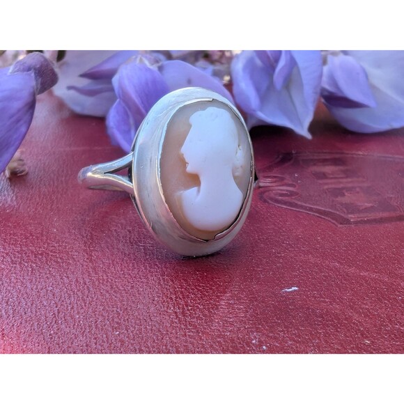 Vintage Shell Cameo Ring Sterling Silver, Romantic Gift For Women - Picture 1 of 10